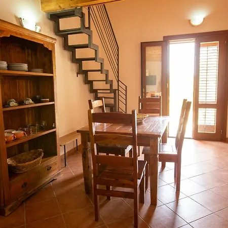 Holiday Enrico Casa Olea *