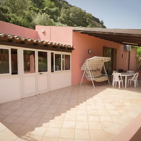 Holiday home Holiday Enrico Casa Olea *